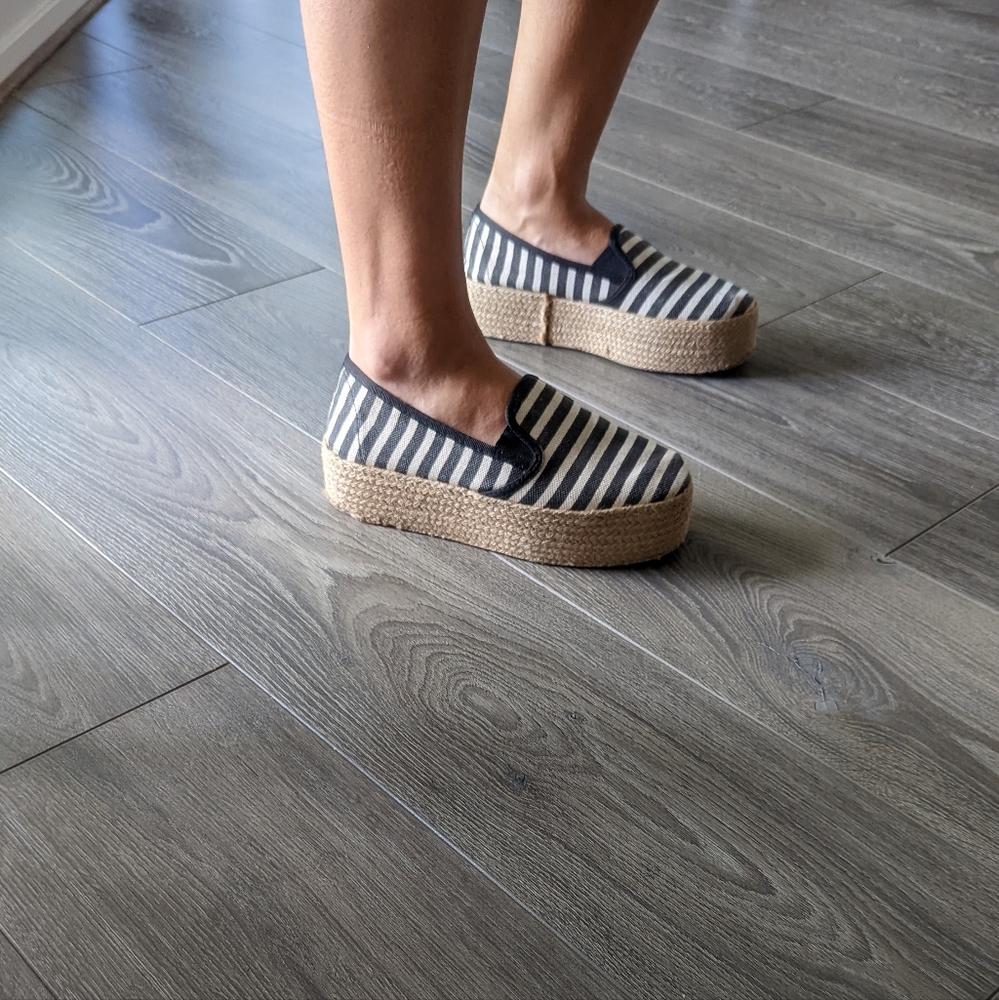 Platform sandals